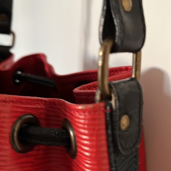 Vintage Simpson Piccadilly Red Epi Leather Duffle Bag with navy/green trim - Picture 9 of 11